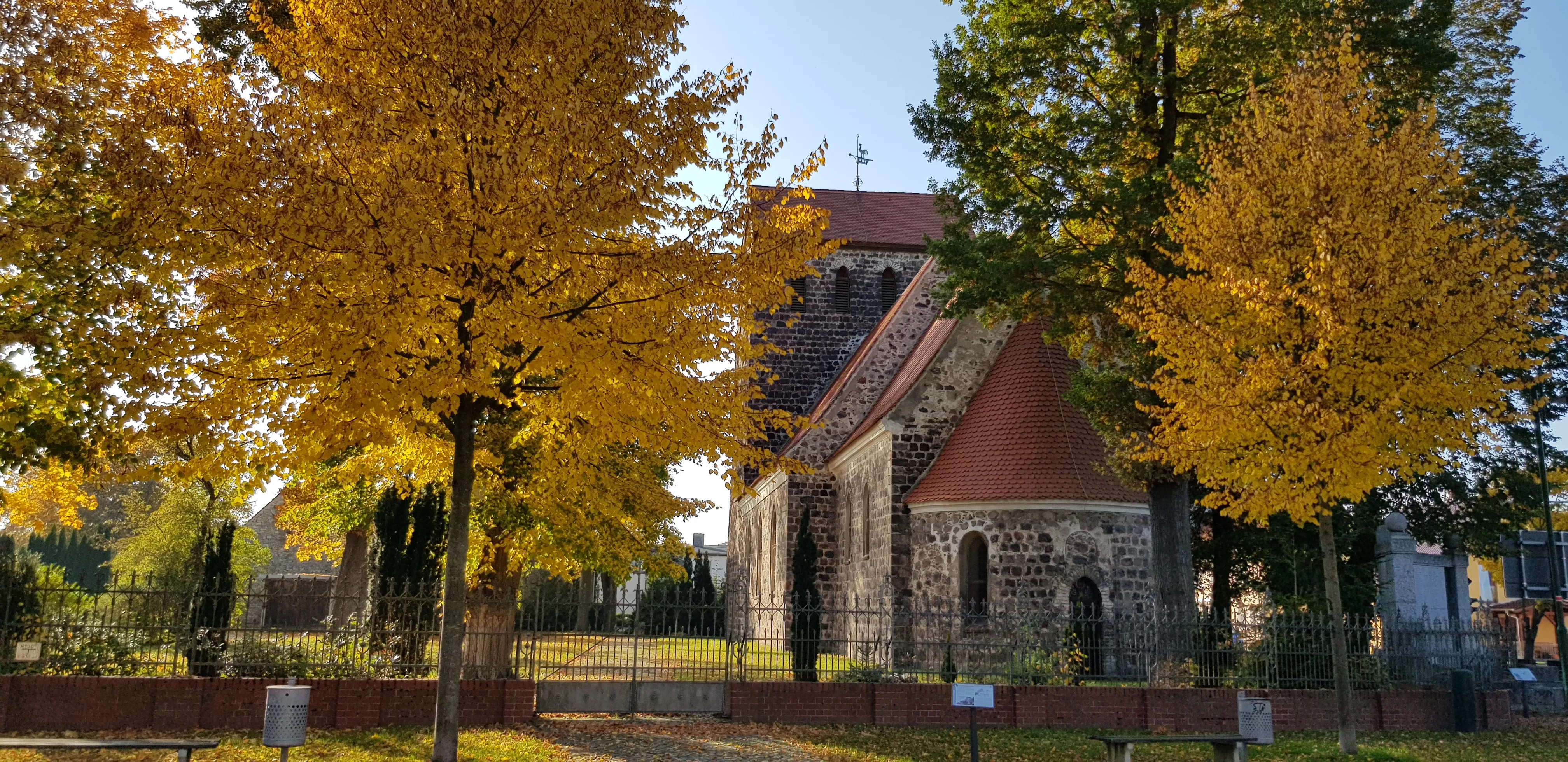 Baufinanzierungsberater Lars-Peter Eckhardt und das LPE & GREY-Team